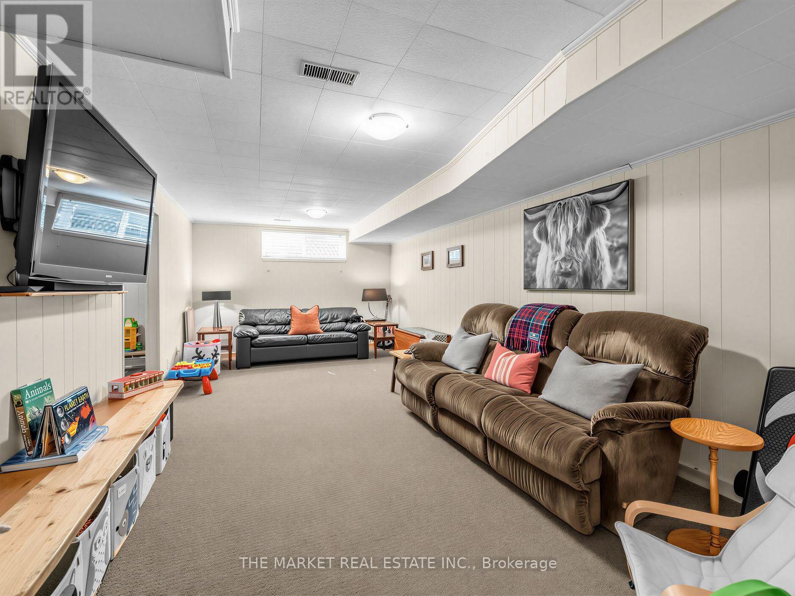 1033 Franconia Drive, Mississauga, Ontario  L4Y 2L6 - Photo 35 - W13634520