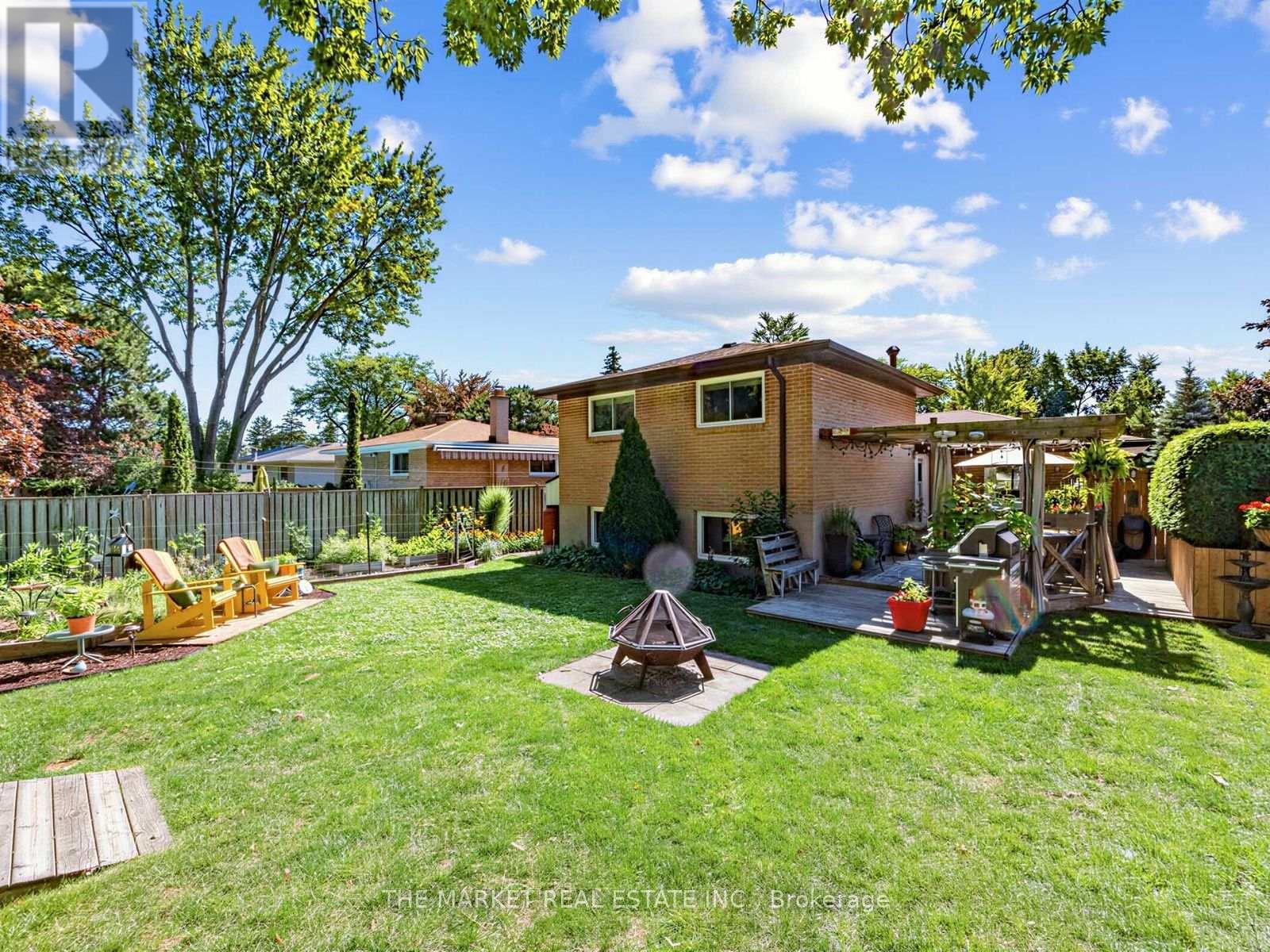 1033 Franconia Drive, Mississauga, Ontario  L4Y 2L6 - Photo 44 - W13634520