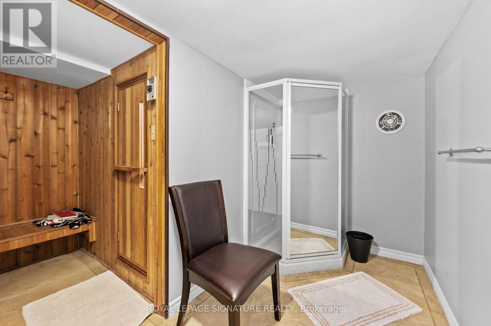 2234 Gordon Drive, Mississauga, Ontario  L5B 1S9 - Photo 24 - W13634524