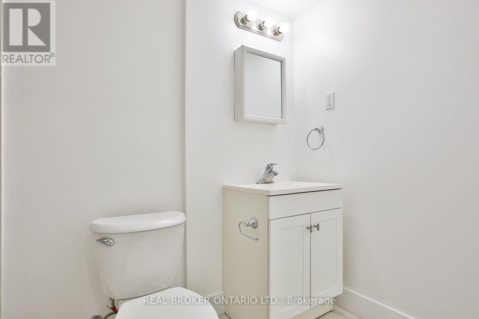 6 - 252 Sixth Street, Toronto, Ontario  M8V 3A7 - Photo 12 - W13634536