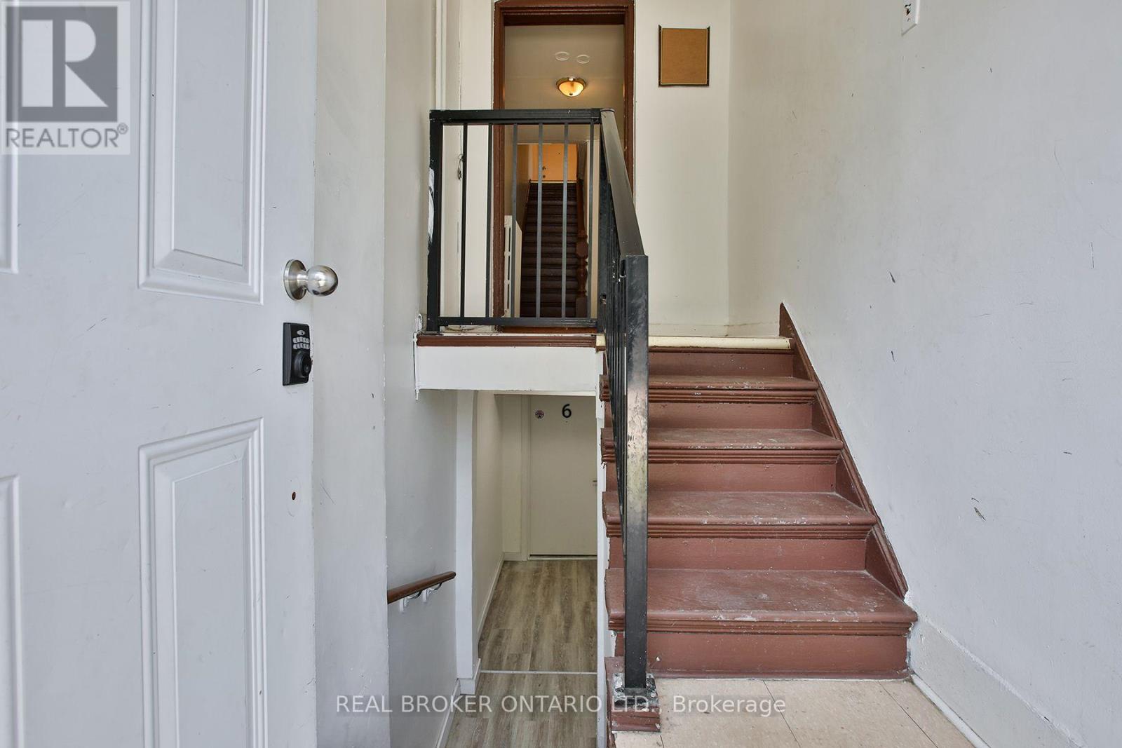 6 - 252 Sixth Street, Toronto, Ontario  M8V 3A7 - Photo 15 - W13634536