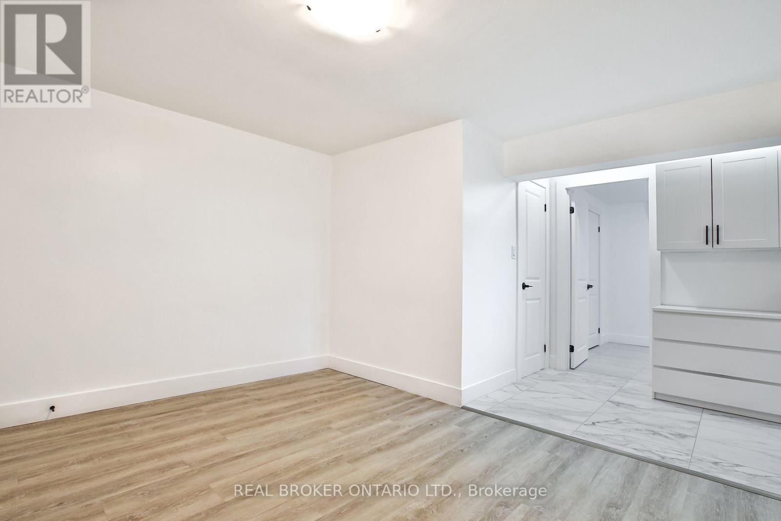 6 - 252 Sixth Street, Toronto, Ontario  M8V 3A7 - Photo 6 - W13634536