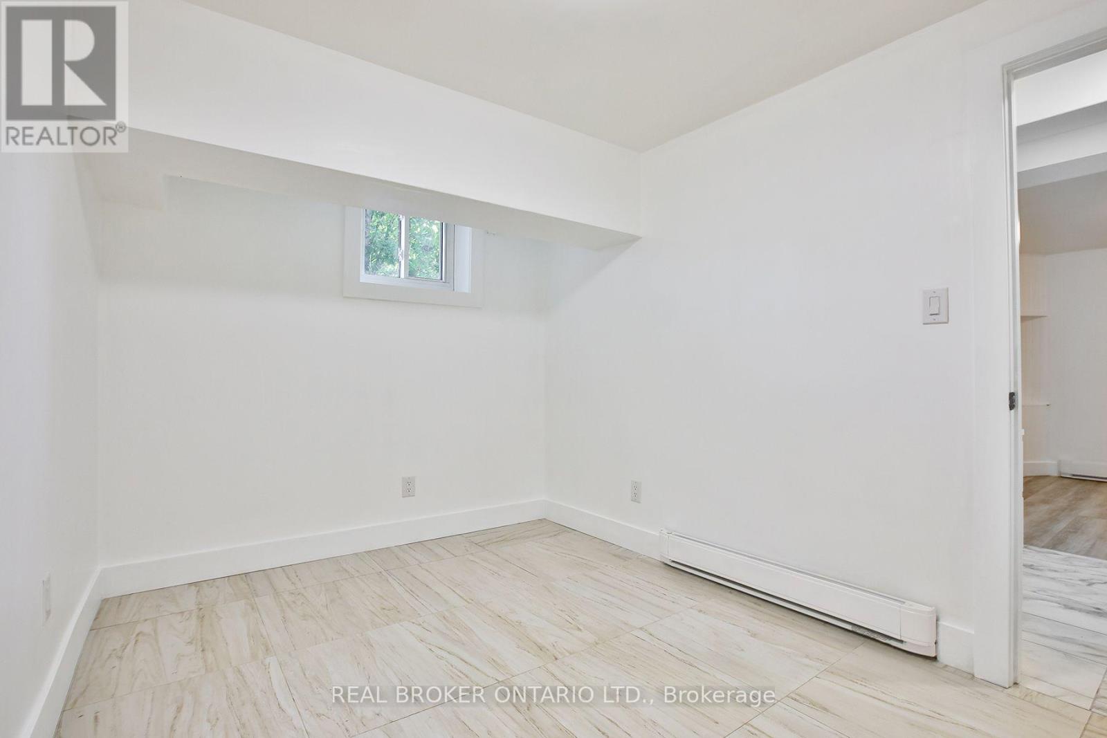 6 - 252 Sixth Street, Toronto, Ontario  M8V 3A7 - Photo 9 - W13634536