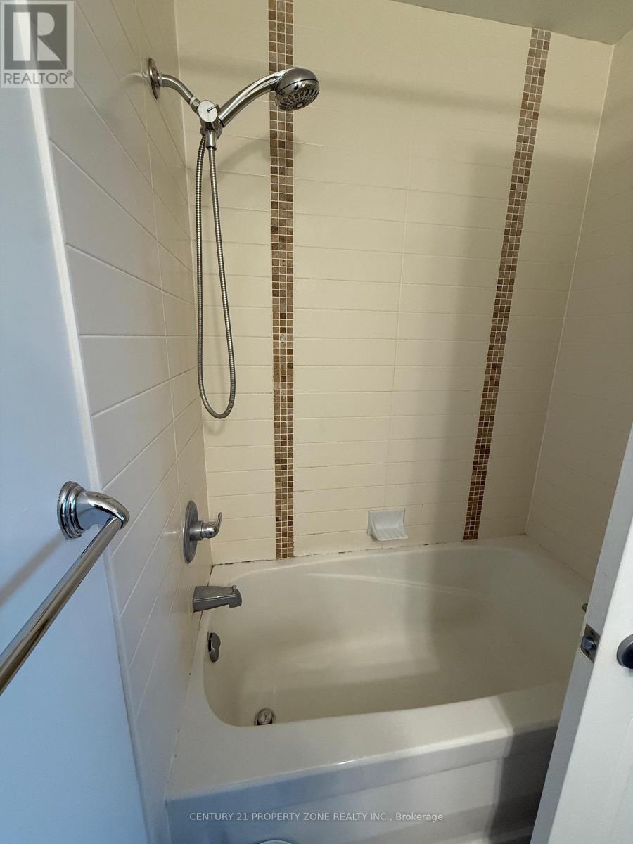 3207 - 3515 Kariya Drive, Mississauga, Ontario  L5B 0C1 - Photo 12 - W13634556