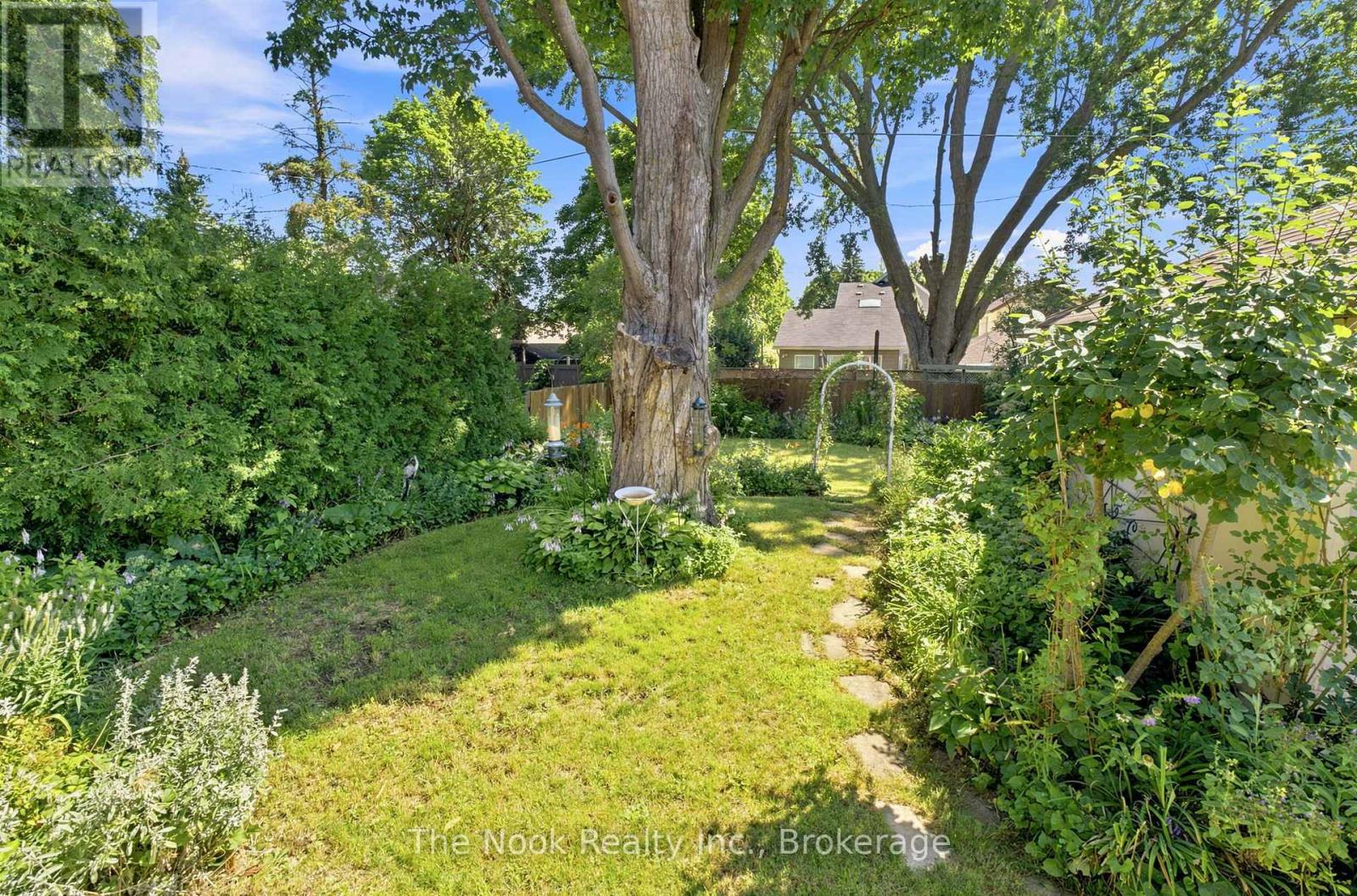 641 Masson Street, Oshawa, Ontario  L1G 5A4 - Photo 49 - E13632960