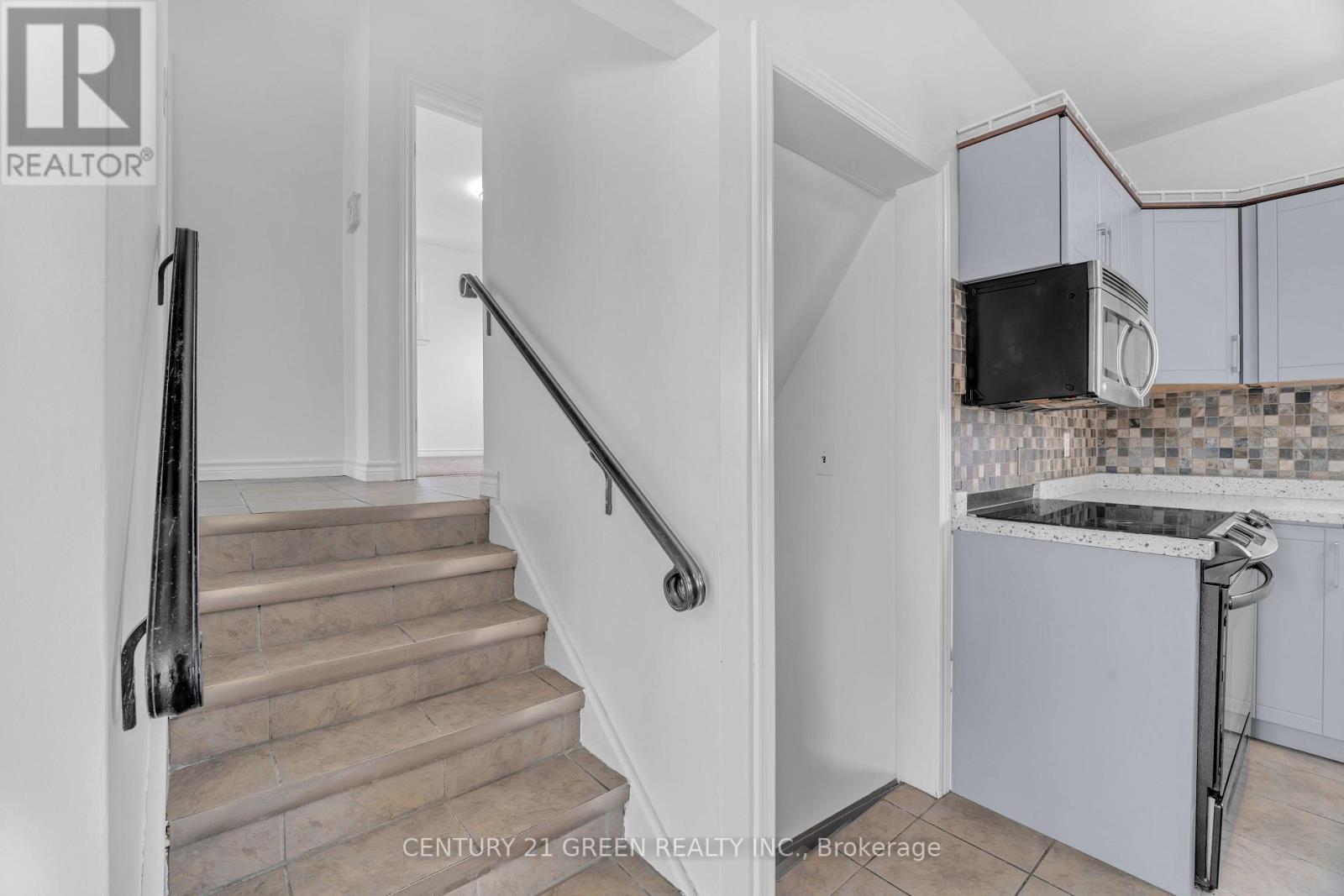 7340 Wilson Crescent, Niagara Falls, Ontario  L2G 4S1 - Photo 8 - X13634260
