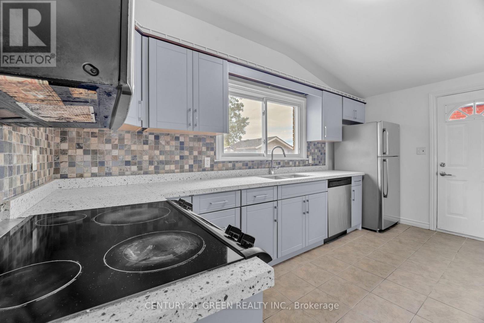 7340 Wilson Crescent, Niagara Falls, Ontario  L2G 4S1 - Photo 9 - X13634260