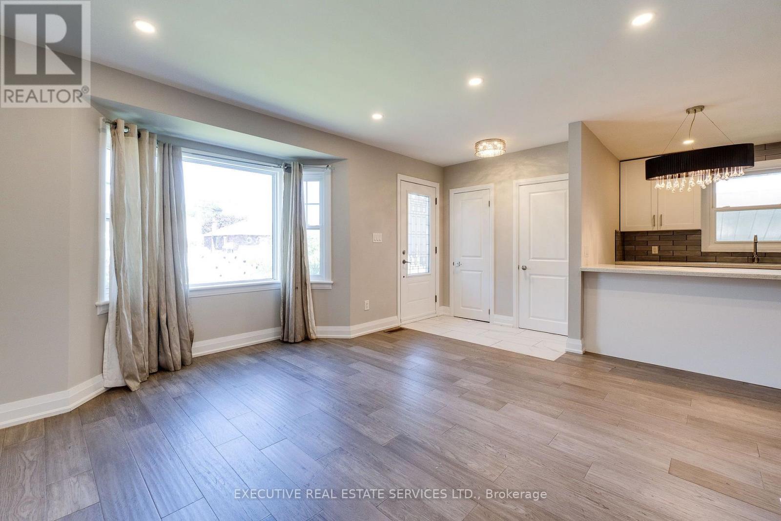 213 East 32nd Street, Hamilton, Ontario  L8V 3S3 - Photo 12 - X13634334