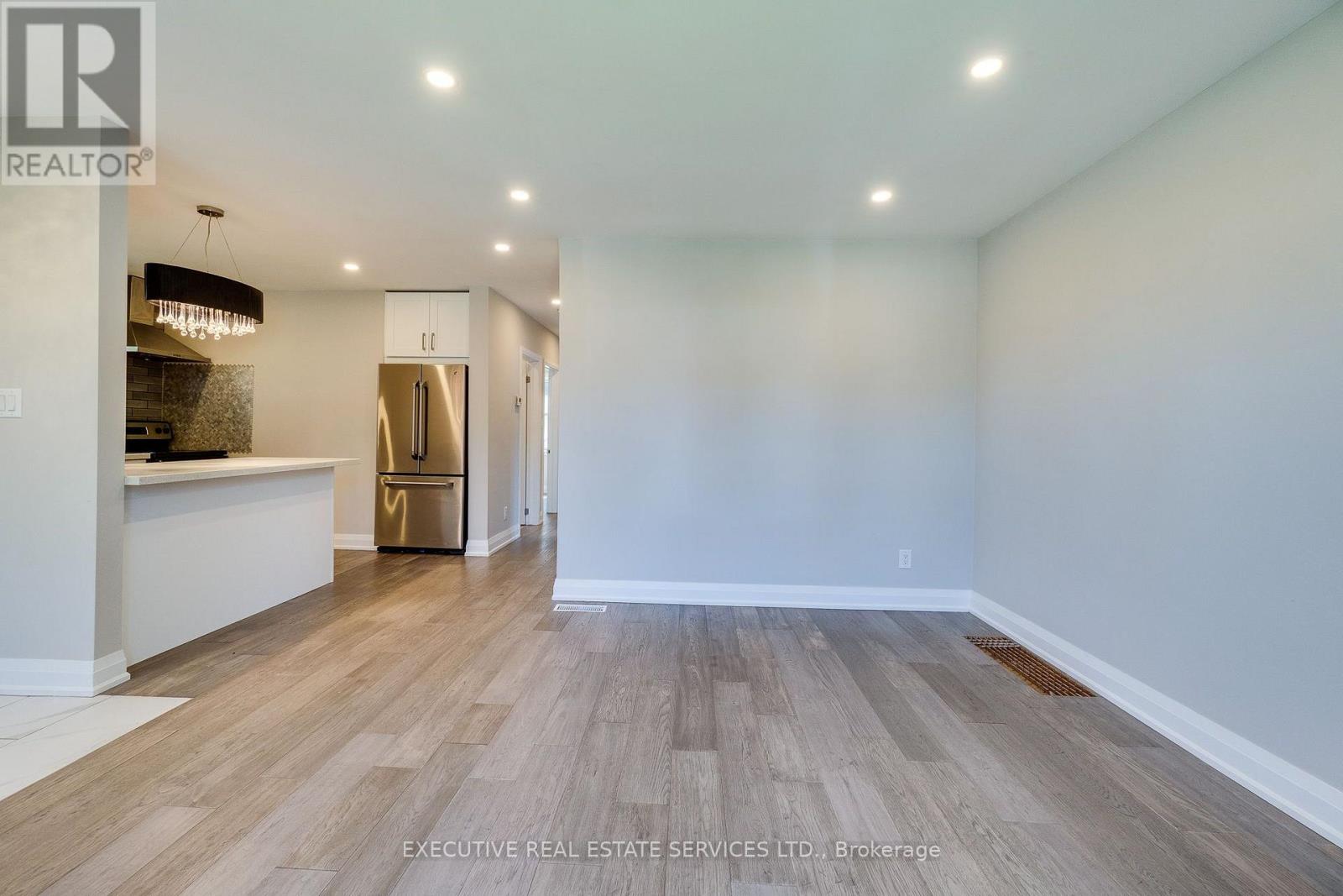 213 East 32nd Street, Hamilton, Ontario  L8V 3S3 - Photo 14 - X13634334