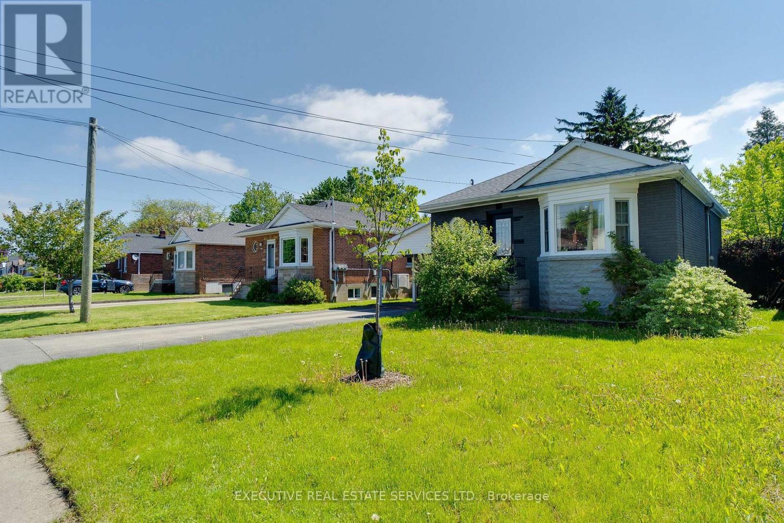 213 East 32nd Street, Hamilton, Ontario  L8V 3S3 - Photo 4 - X13634334