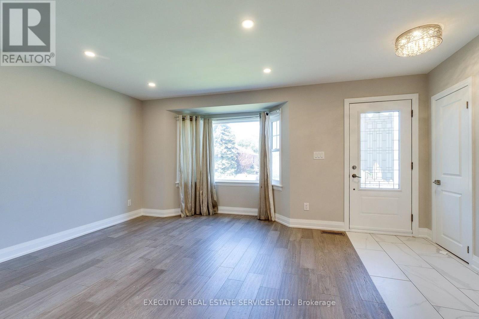 213 East 32nd Street, Hamilton, Ontario  L8V 3S3 - Photo 8 - X13634334
