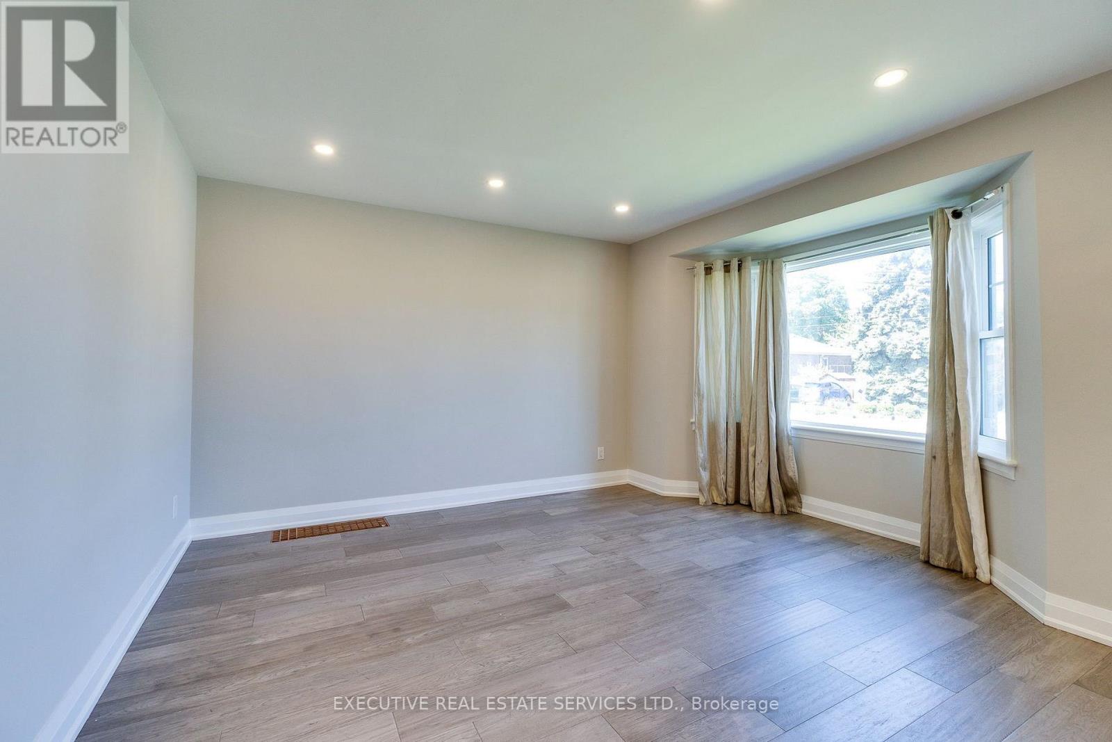 213 East 32nd Street, Hamilton, Ontario  L8V 3S3 - Photo 9 - X13634334