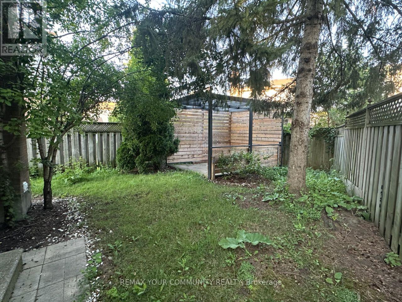 9 Buchanan Crescent, Thorold, Ontario  L2V 4S2 - Photo 2 - X13634352