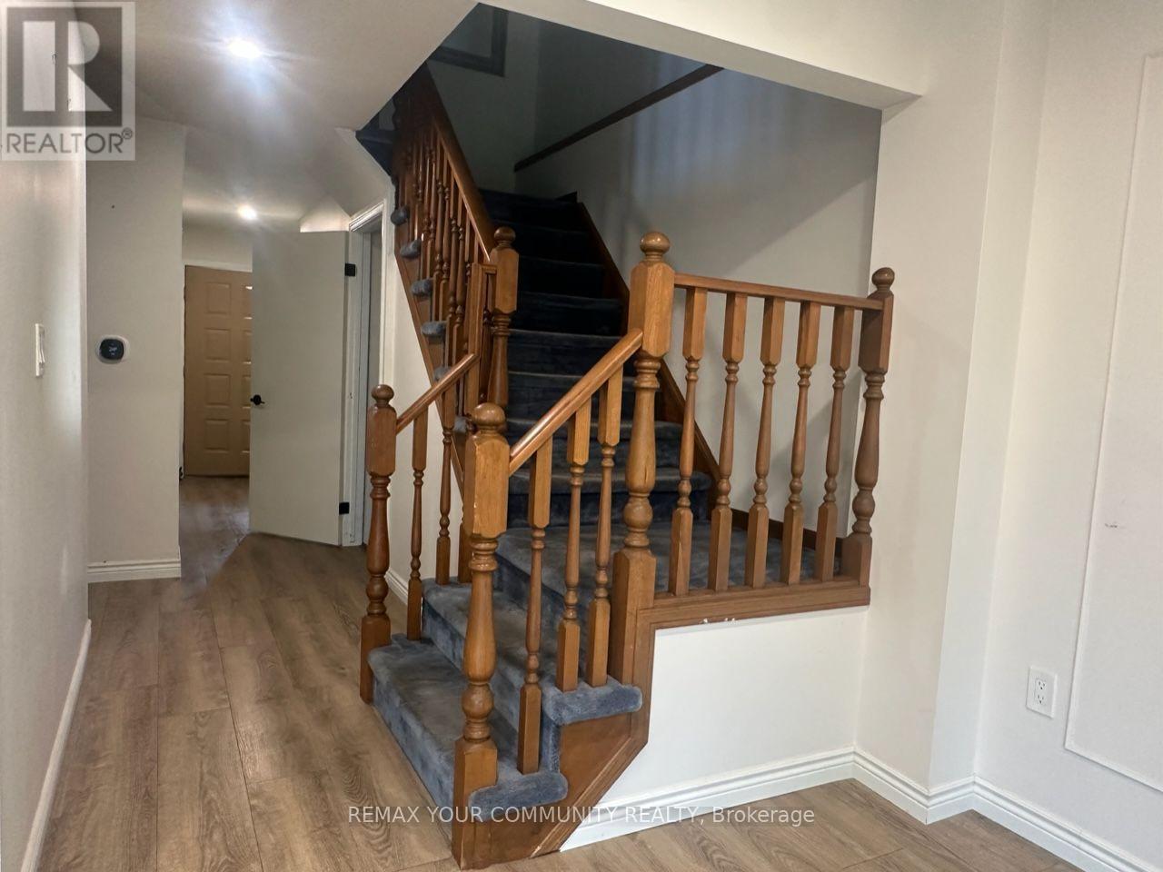 9 Buchanan Crescent, Thorold, Ontario  L2V 4S2 - Photo 7 - X13634352