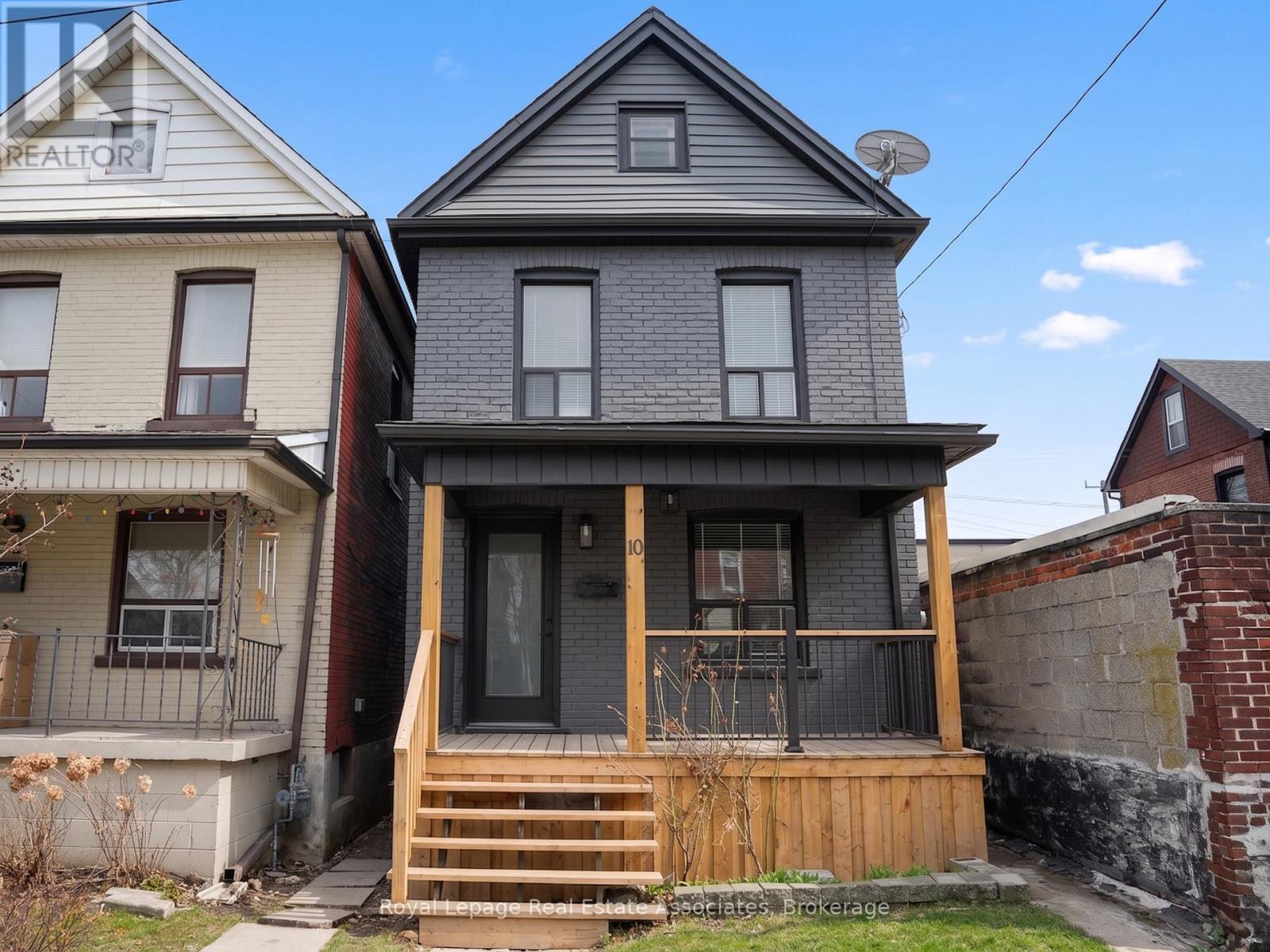 10 GORDON STREET, Hamilton, Ontario