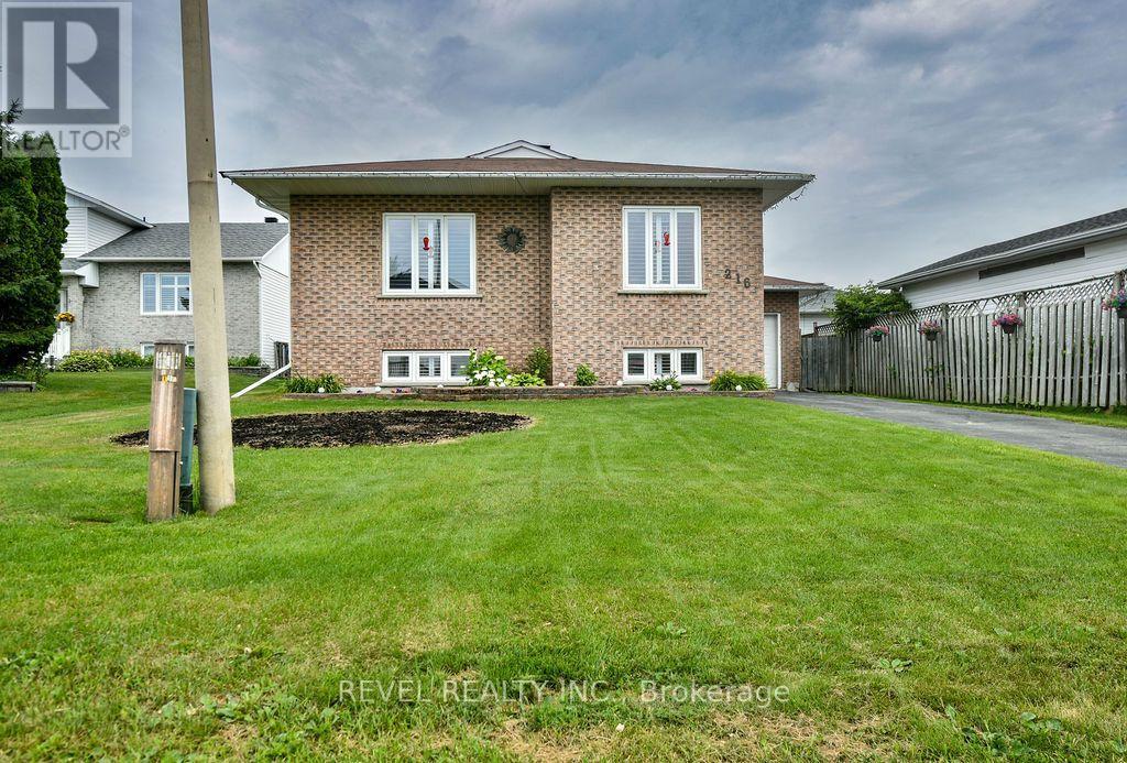 216 RENEE PLACE, Timmins, Ontario