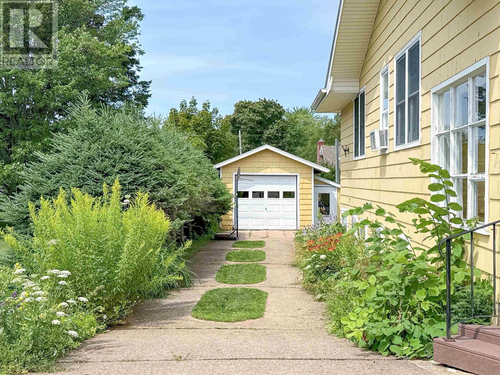 42 Roper Drive, Sherwood, Prince Edward Island C1A 6J2 - Photo 4 - 202619484