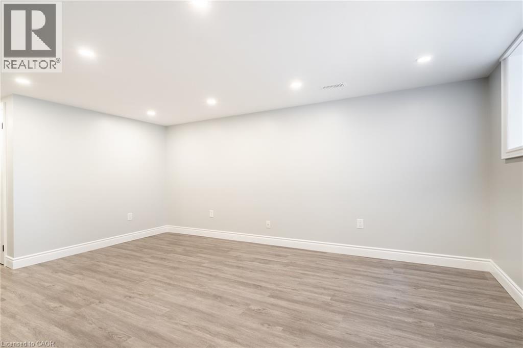 5482 Randolph Crescent Unit# 2, Burlington, Ontario  L7L 3C5 - Photo 9 - 40825770