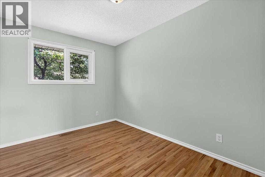 7727 Bowcliffe Crescent NW, Calgary, Alberta  T3B 2S6 - Photo 24 - A2328949