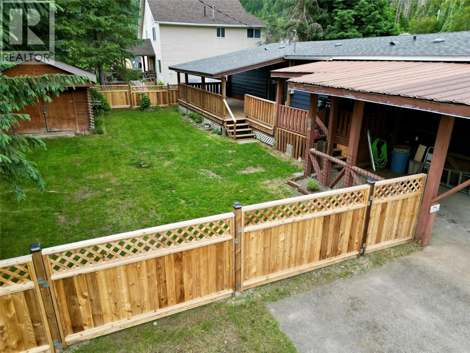 901 Eighth Street, Salmo, British Columbia  V0G 1Z0 - Photo 41 - 10391973