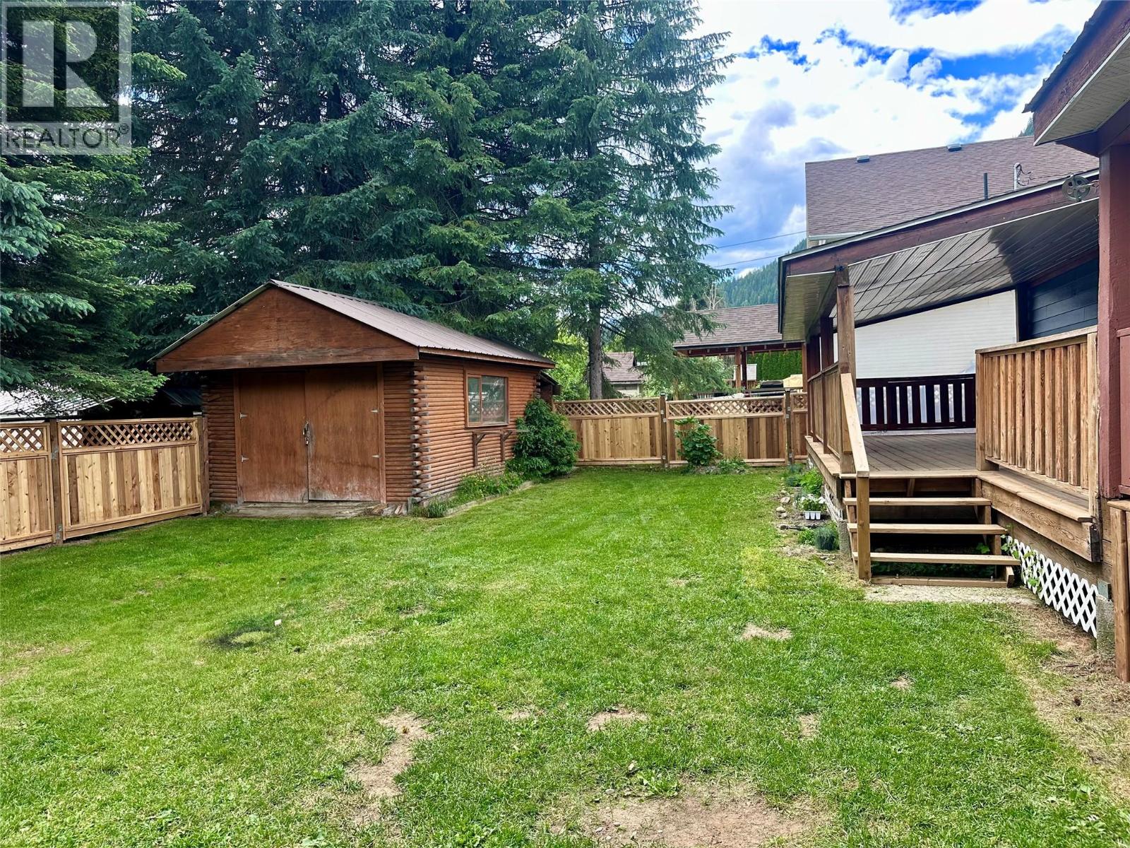 901 Eighth Street, Salmo, British Columbia  V0G 1Z0 - Photo 34 - 10391973