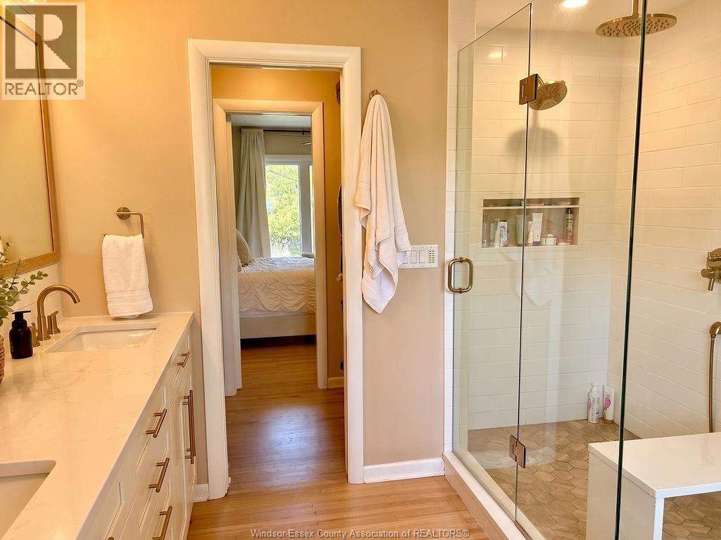 338 Barry Avenue, Tecumseh, Ontario  N8N 2G3 - Photo 11 - 26018738