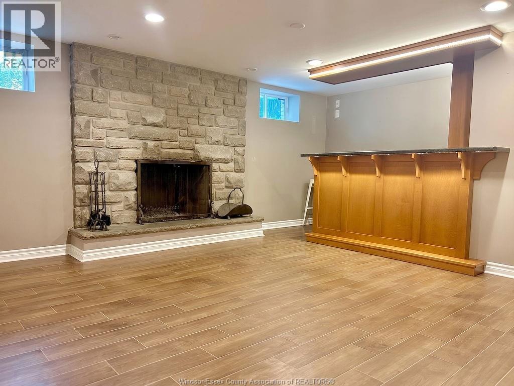 338 Barry Avenue, Tecumseh, Ontario  N8N 2G3 - Photo 18 - 26018738
