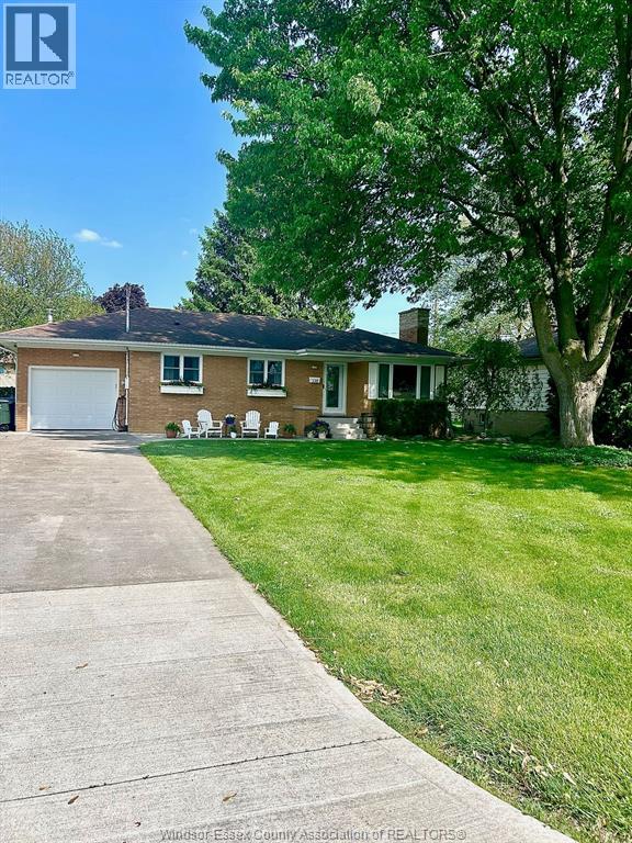 338 Barry Avenue, Tecumseh, Ontario  N8N 2G3 - Photo 2 - 26018738
