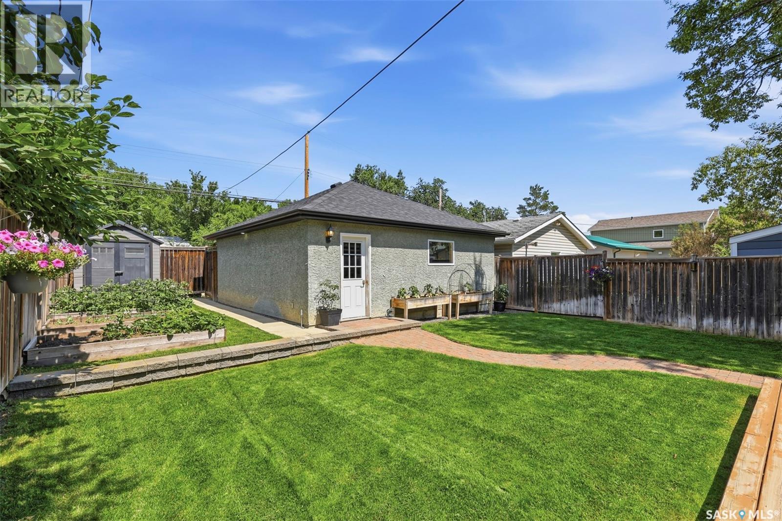 217 Isabella Street E, Saskatoon, Saskatchewan  S7J 0B2 - Photo 41 - SK044433