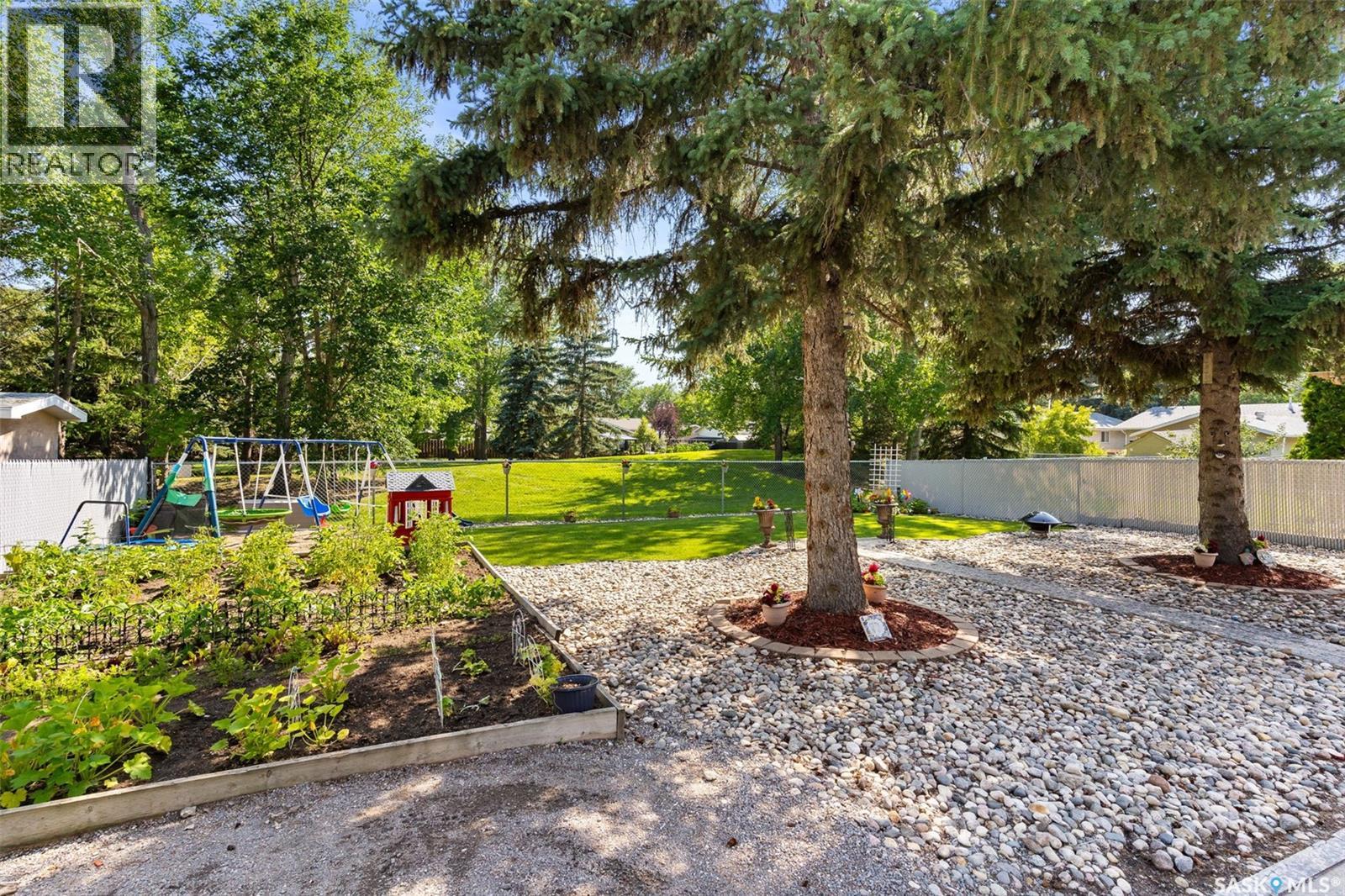 23 Price Crescent, Regina, Saskatchewan  S4R 6R7 - Photo 34 - SK044337