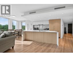 807 1500 FERN STREET, North Vancouver, British Columbia