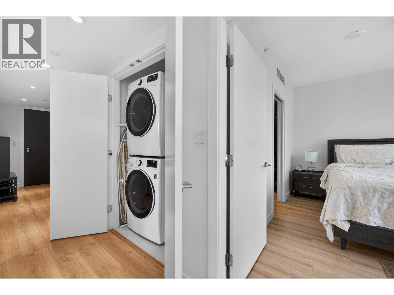 807 1500 Fern Street, North Vancouver, British Columbia  V7J 0E6 - Photo 12 - R3152034