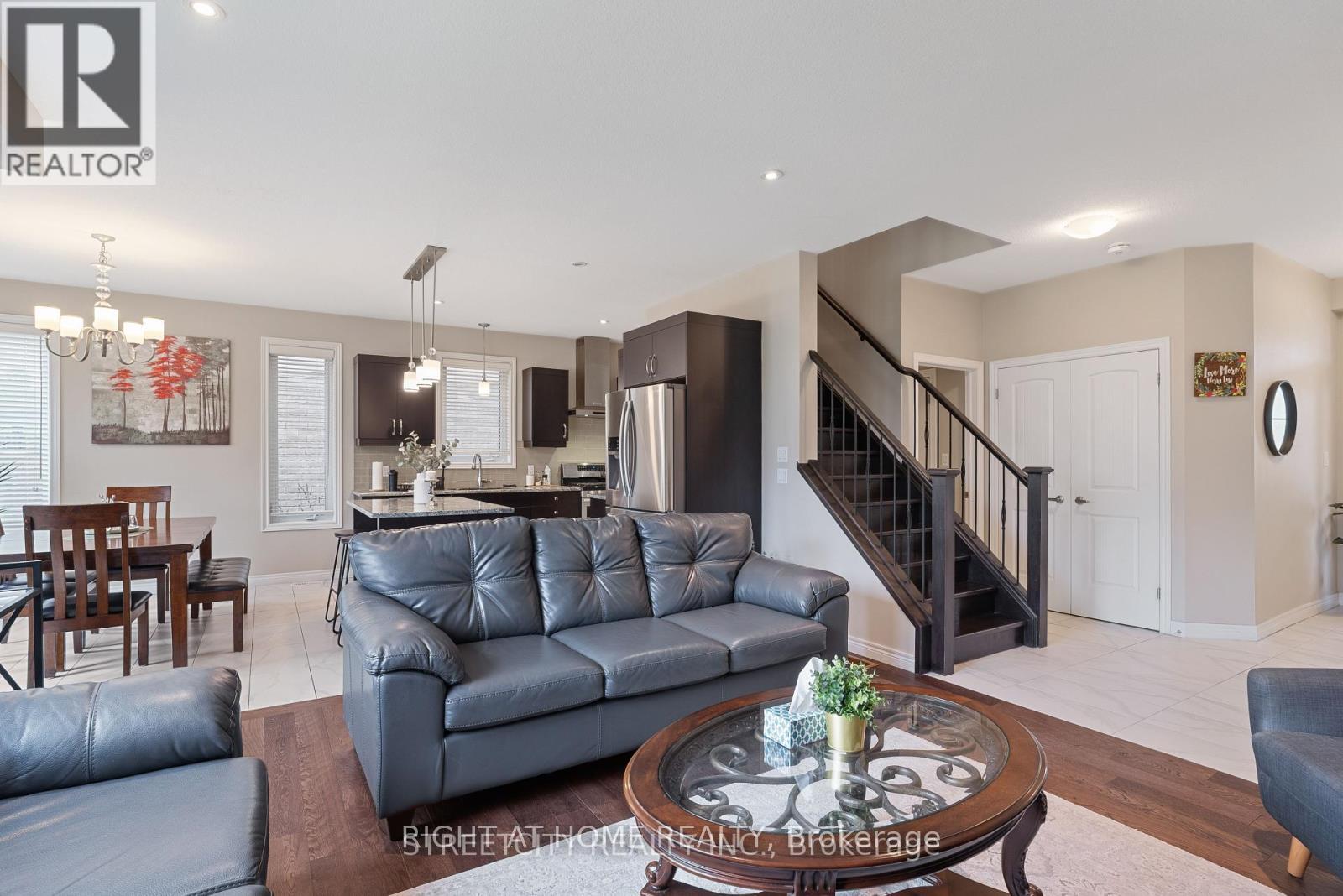 402 Tansbury Street N, London North, Ontario  N6G 3E7 - Photo 8 - X13634592