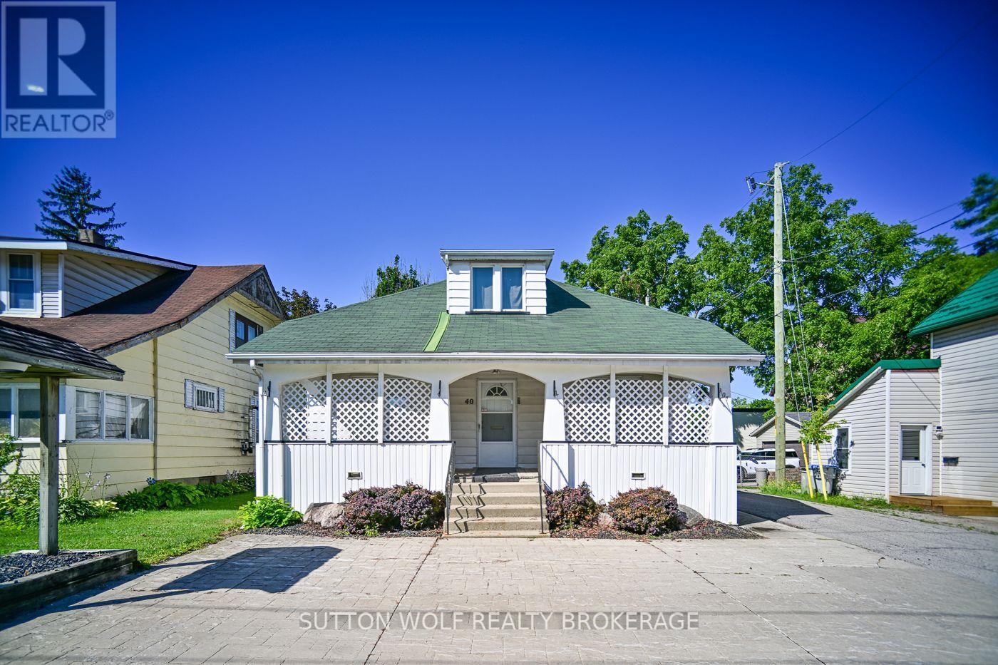 40 CARADOC STREET N, Strathroy-Caradoc, Ontario