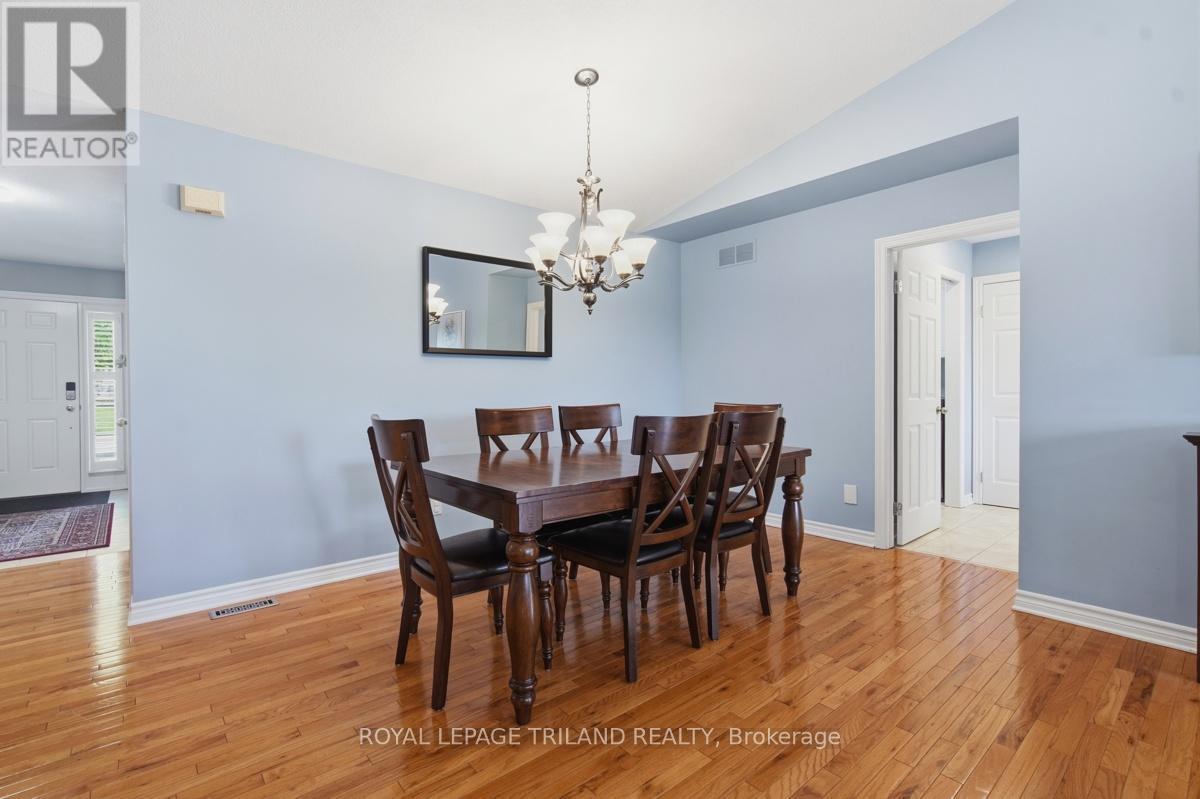 1731 Fiddlehead Place, London North, Ontario  N6G 5M6 - Photo 6 - X13634672