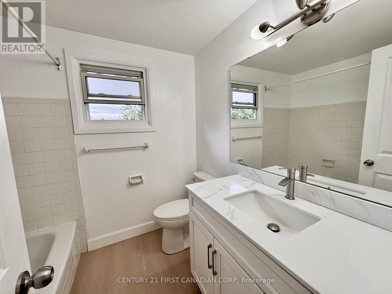 841 Jalna Boulevard, London South, Ontario  N6E 2S2 - Photo 11 - X13634678