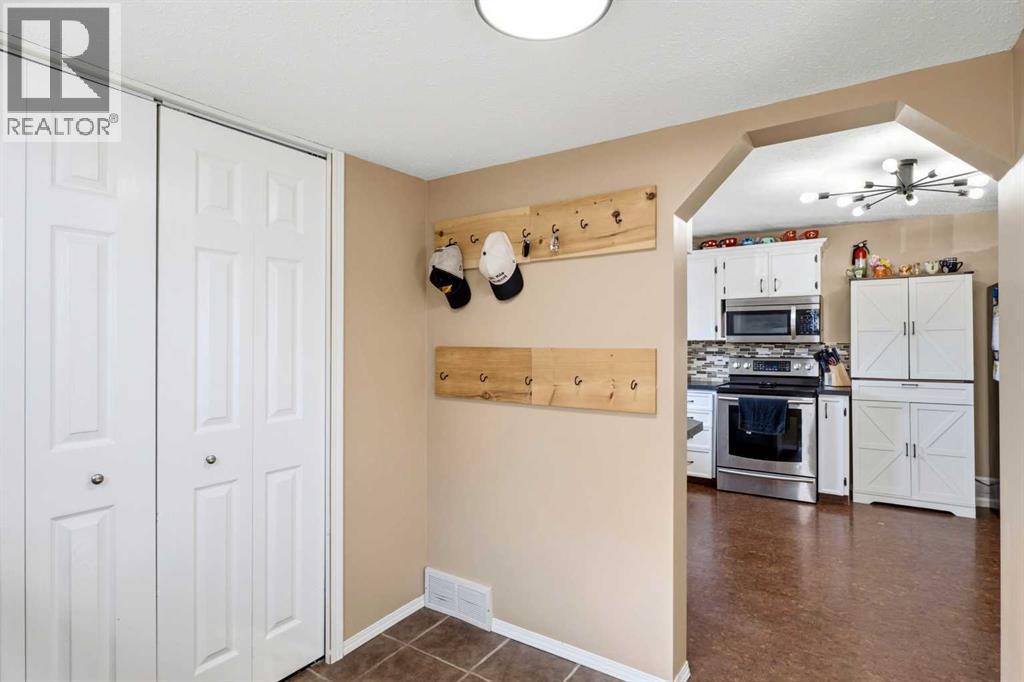 17, 829 20 Street, Spruce View, Alberta  T0M 1V0 - Photo 4 - A2333961