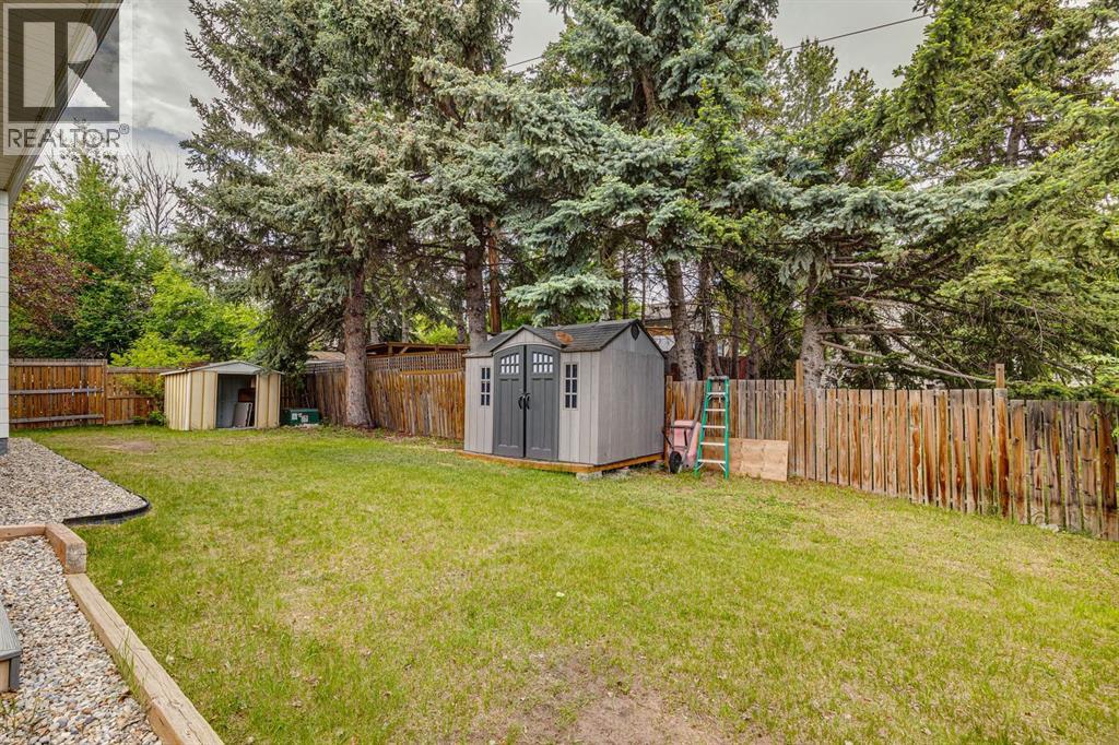 28 Cantrell Bay Sw, Calgary, Alberta  T2W 2C2 - Photo 30 - A2319747