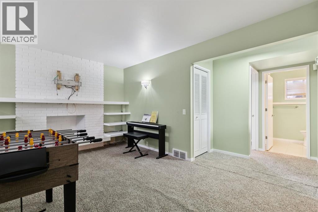 28 Cantrell Bay Sw, Calgary, Alberta  T2W 2C2 - Photo 20 - A2319747