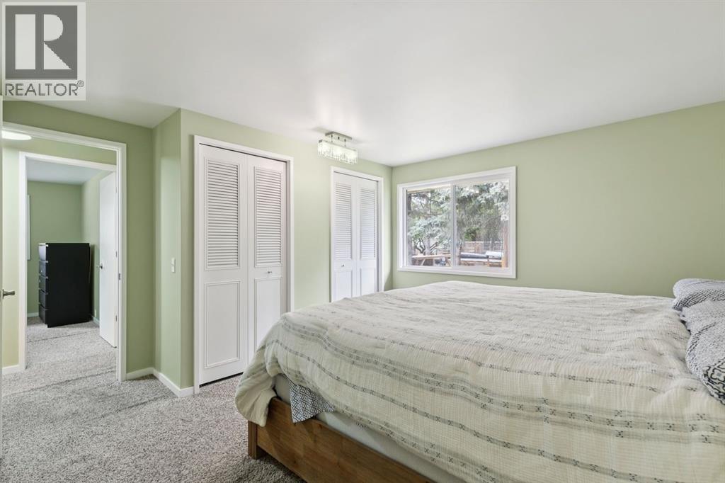 28 Cantrell Bay Sw, Calgary, Alberta  T2W 2C2 - Photo 14 - A2319747