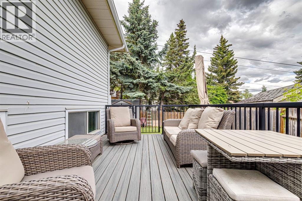 28 Cantrell Bay Sw, Calgary, Alberta  T2W 2C2 - Photo 32 - A2319747