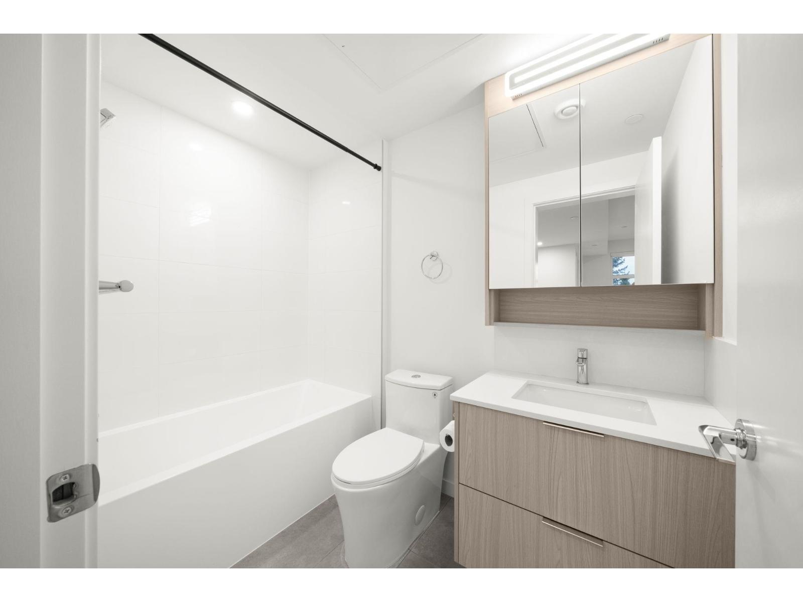 420 10828 139a Street, Surrey, British Columbia  V3R 0H3 - Photo 16 - R3150052