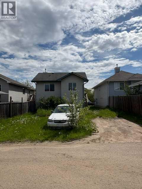 112 Parry Crescent, Fort Mcmurray, Alberta  T9K 2T5 - Photo 2 - A2327876