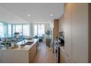 1181 Sunset Drive Unit# 1405, Kelowna, BC V1Y 0J5