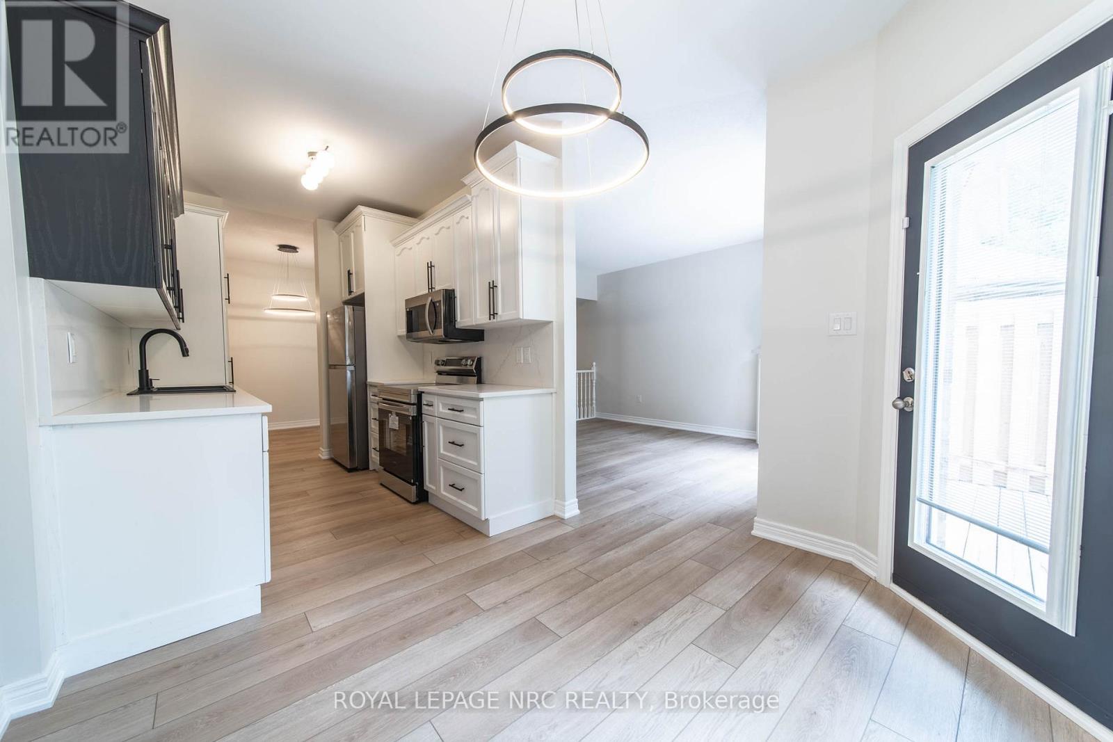 3 - 5200 Dorchester Road, Niagara Falls, Ontario  L2E 7M6 - Photo 10 - X13634788