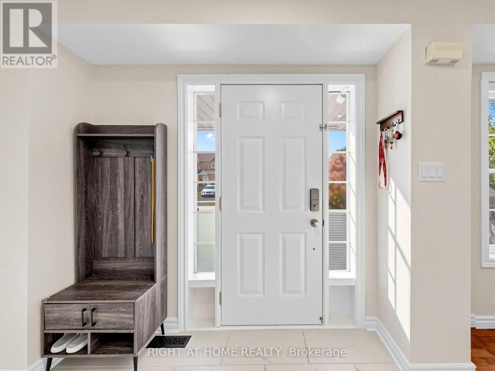 25 Teagarden Court, Whitby, Ontario  L1R 3G1 - Photo 21 - E13634774