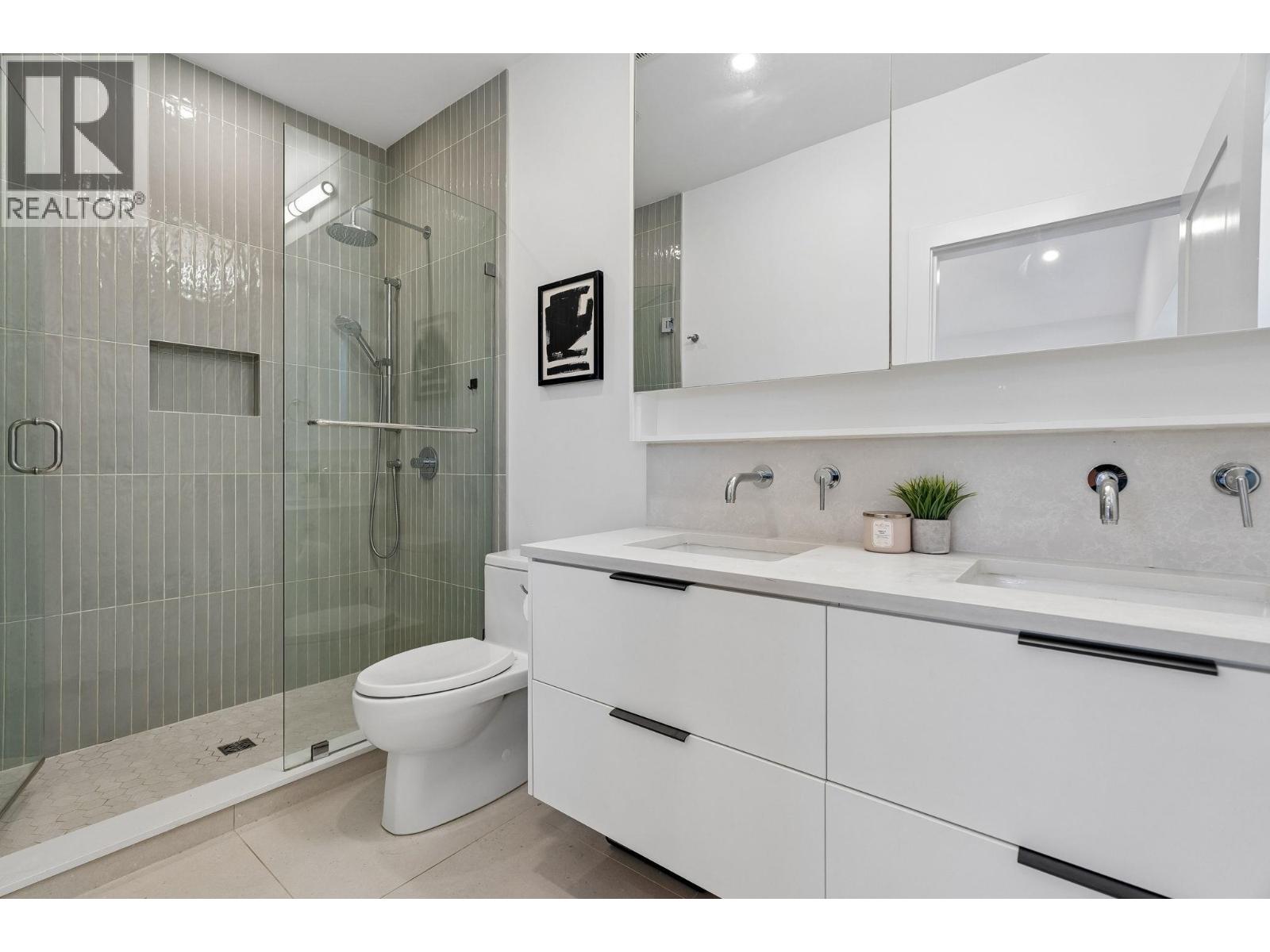 1234 E 19th Avenue, Vancouver, British Columbia  V5V 1L3 - Photo 14 - R3152057