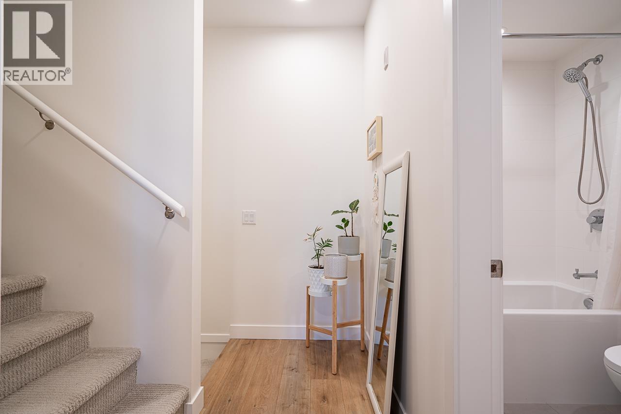 103 2035 Glenaire Drive, North Vancouver, British Columbia  V7P 1Y2 - Photo 21 - R3152059