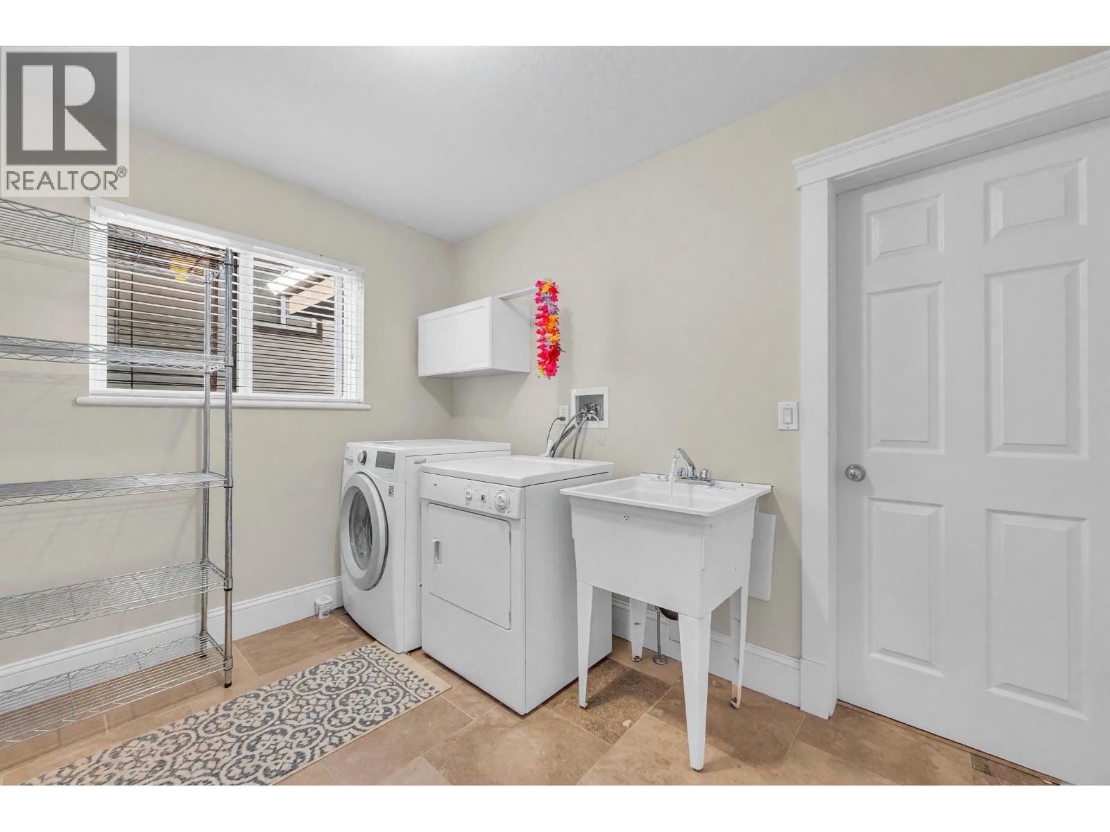1591 Alpine Lane, Coquitlam, British Columbia  V3E 3A6 - Photo 36 - R3152078