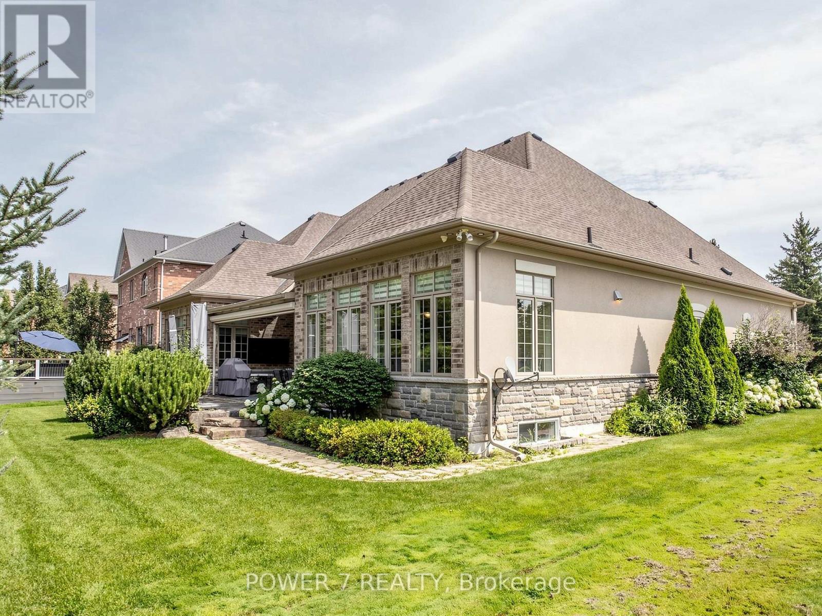 9 Emerald Heights Drive, Whitchurch-Stouffville, Ontario  L4A 0C8 - Photo 44 - N13634594